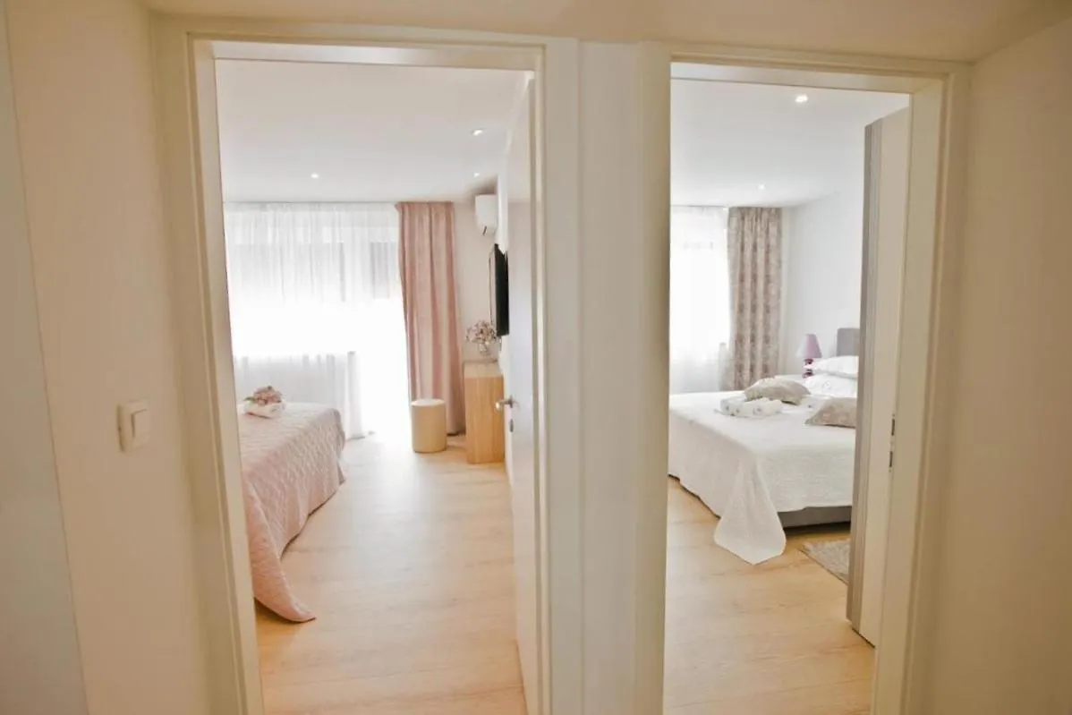 Apartment Satureja Montana Split